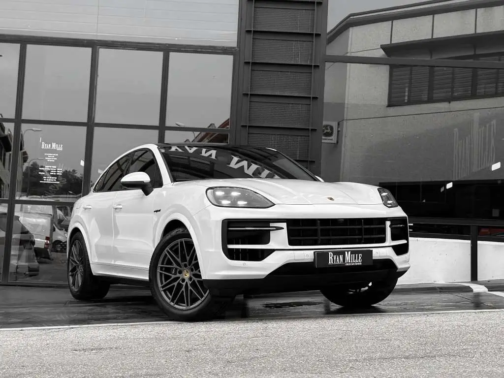 Photo 1 : Porsche Cayenne 2023 Hybride