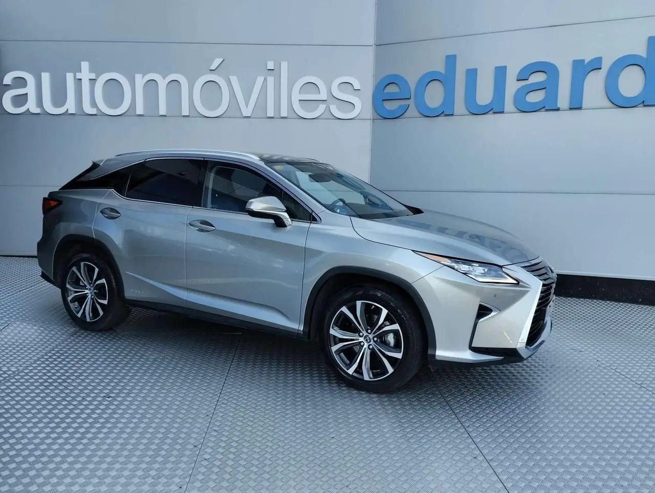 Photo 1 : Lexus Rx 2020 Hybrid