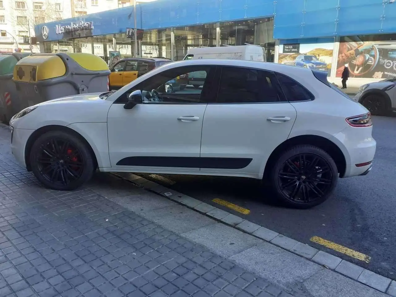 Photo 1 : Porsche Macan 2015 Diesel