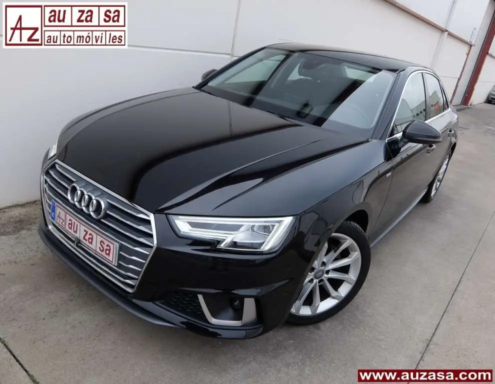 Photo 1 : Audi A4 2019 Essence