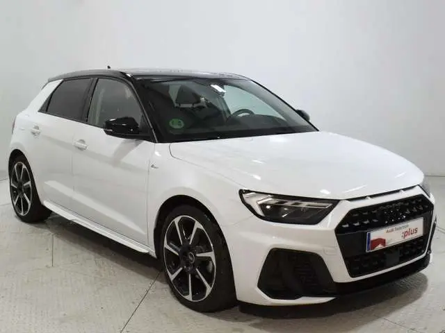 Photo 1 : Audi A1 2024 Petrol