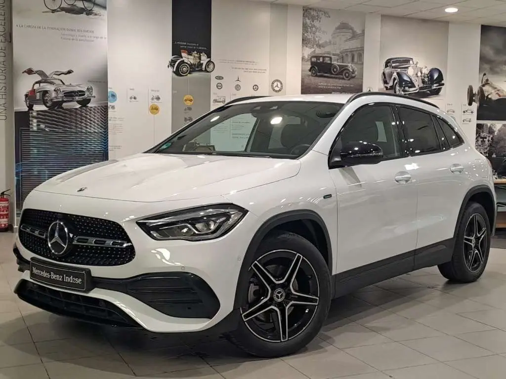 Photo 1 : Mercedes-benz Classe Gla 2021 Hybride