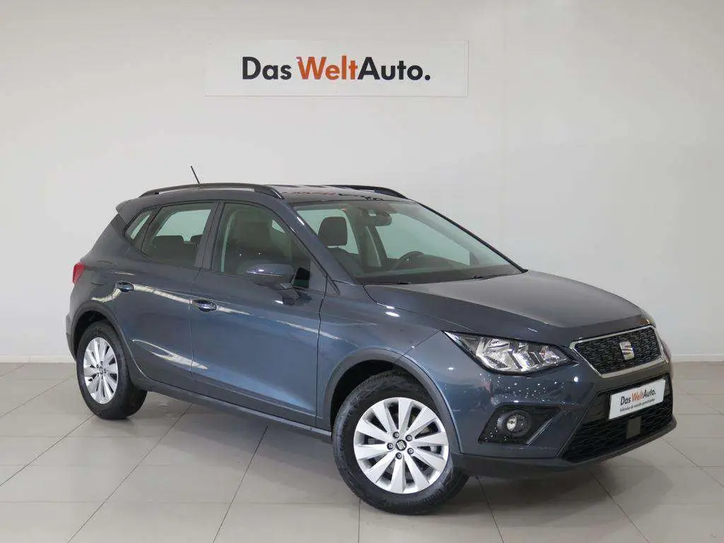 Photo 1 : Seat Arona 2024 Essence