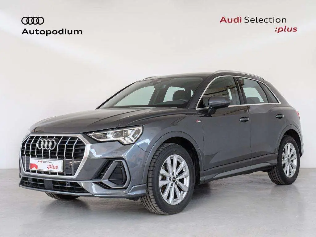 Photo 1 : Audi Q3 2023 Diesel