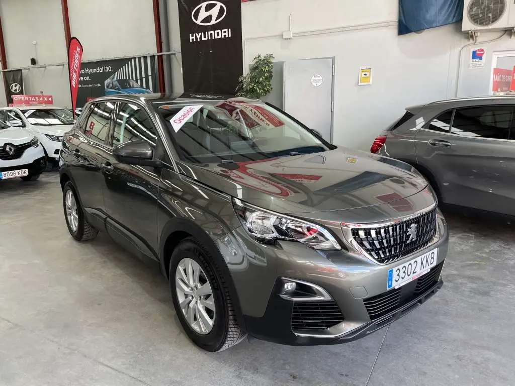 Photo 1 : Peugeot 3008 2018 Diesel