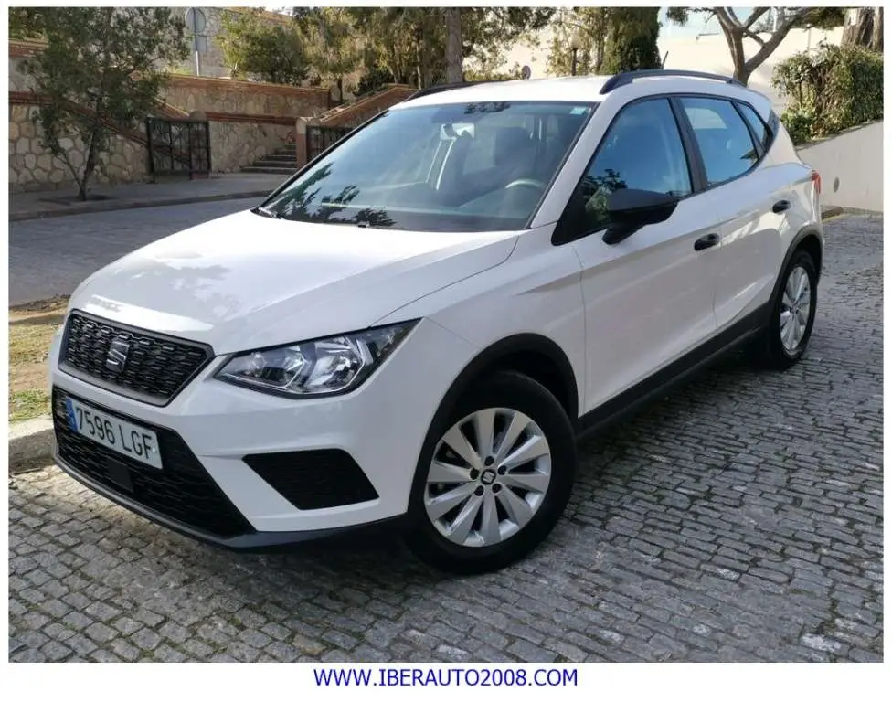 Photo 1 : Seat Arona 2020 Essence