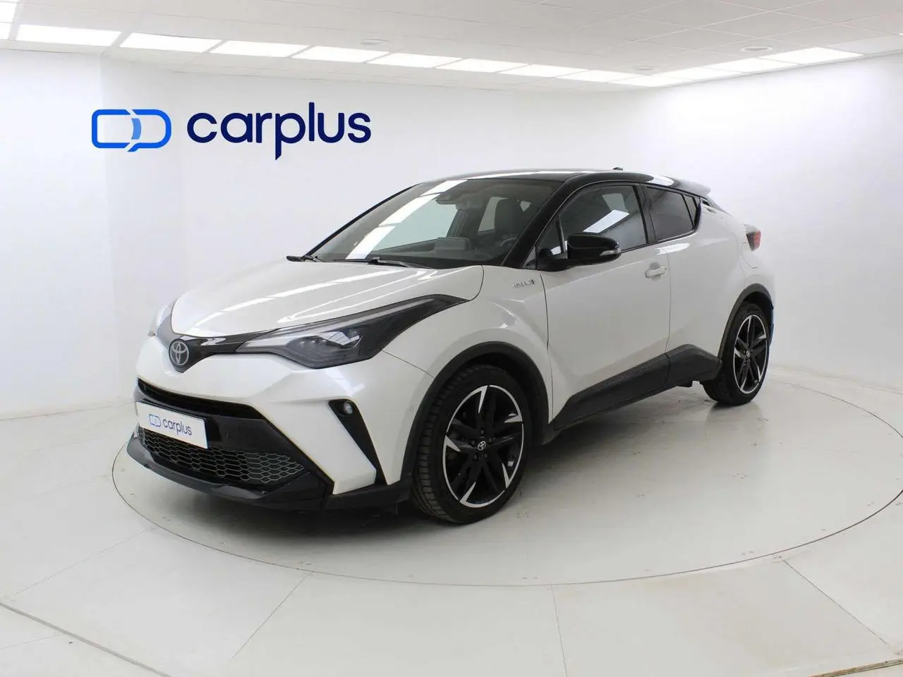 Photo 1 : Toyota C-hr 2022 Petrol