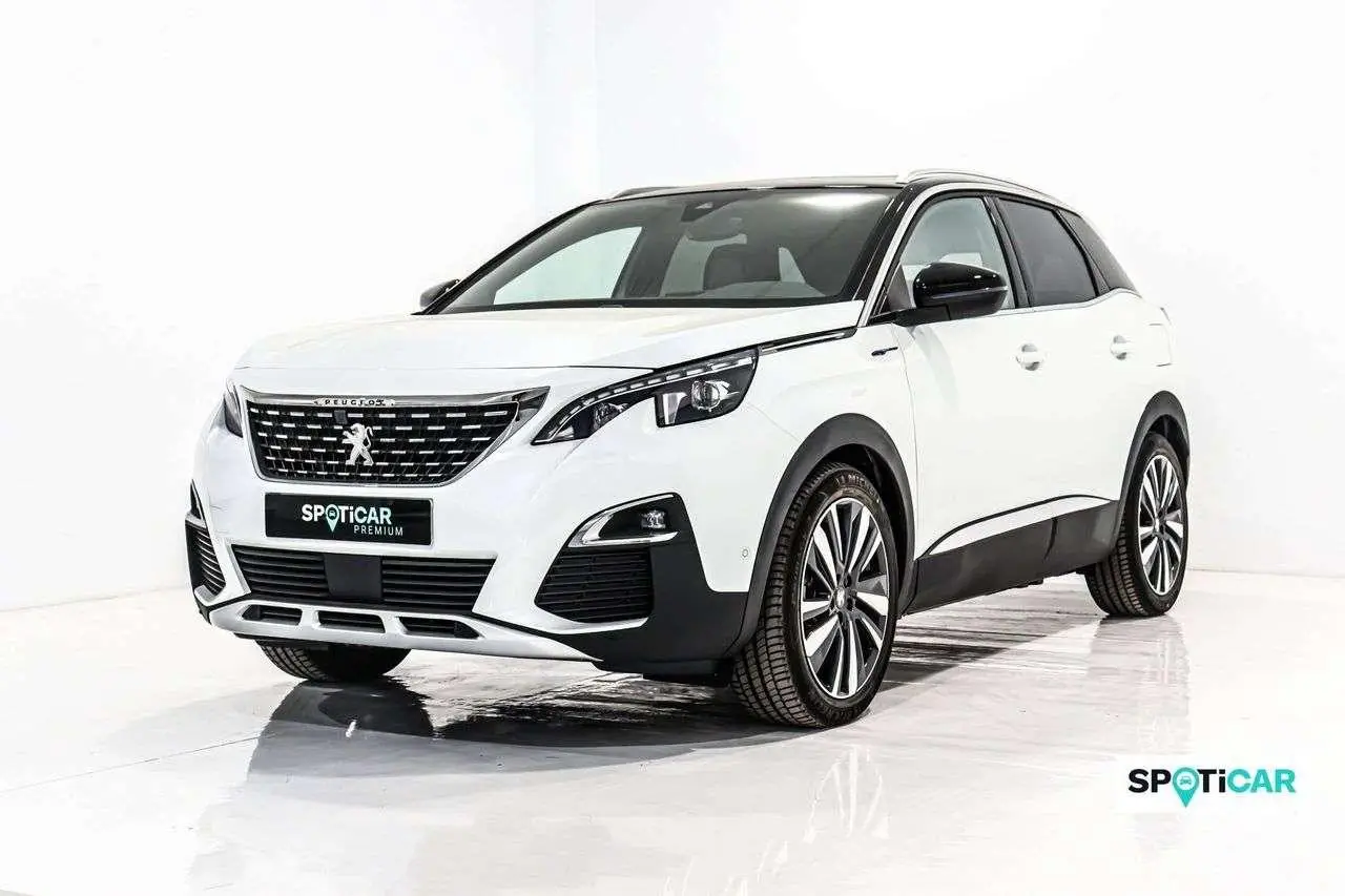 Photo 1 : Peugeot 3008 2020 Petrol