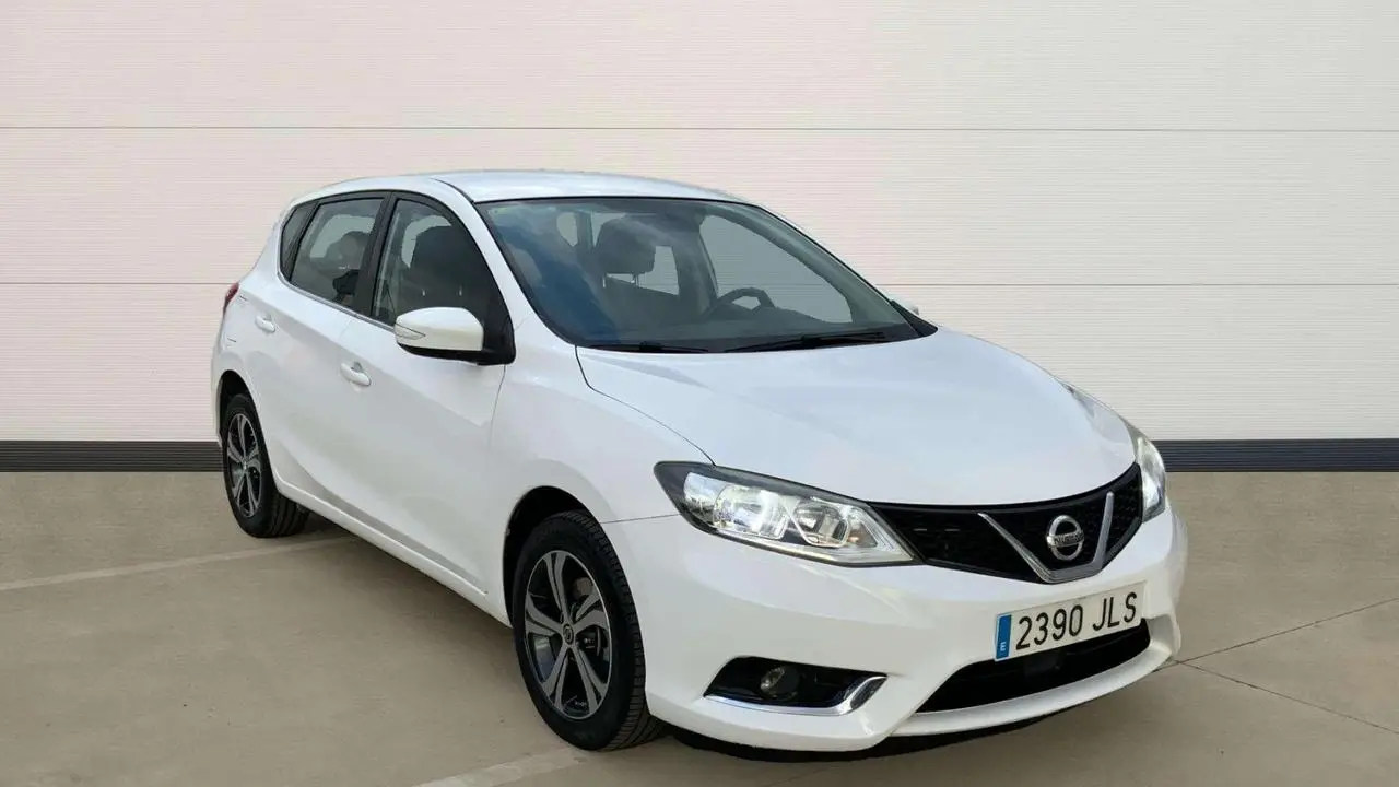 Photo 1 : Nissan Pulsar 2016 Petrol