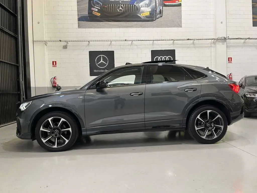 Photo 1 : Audi Q3 2019 Diesel