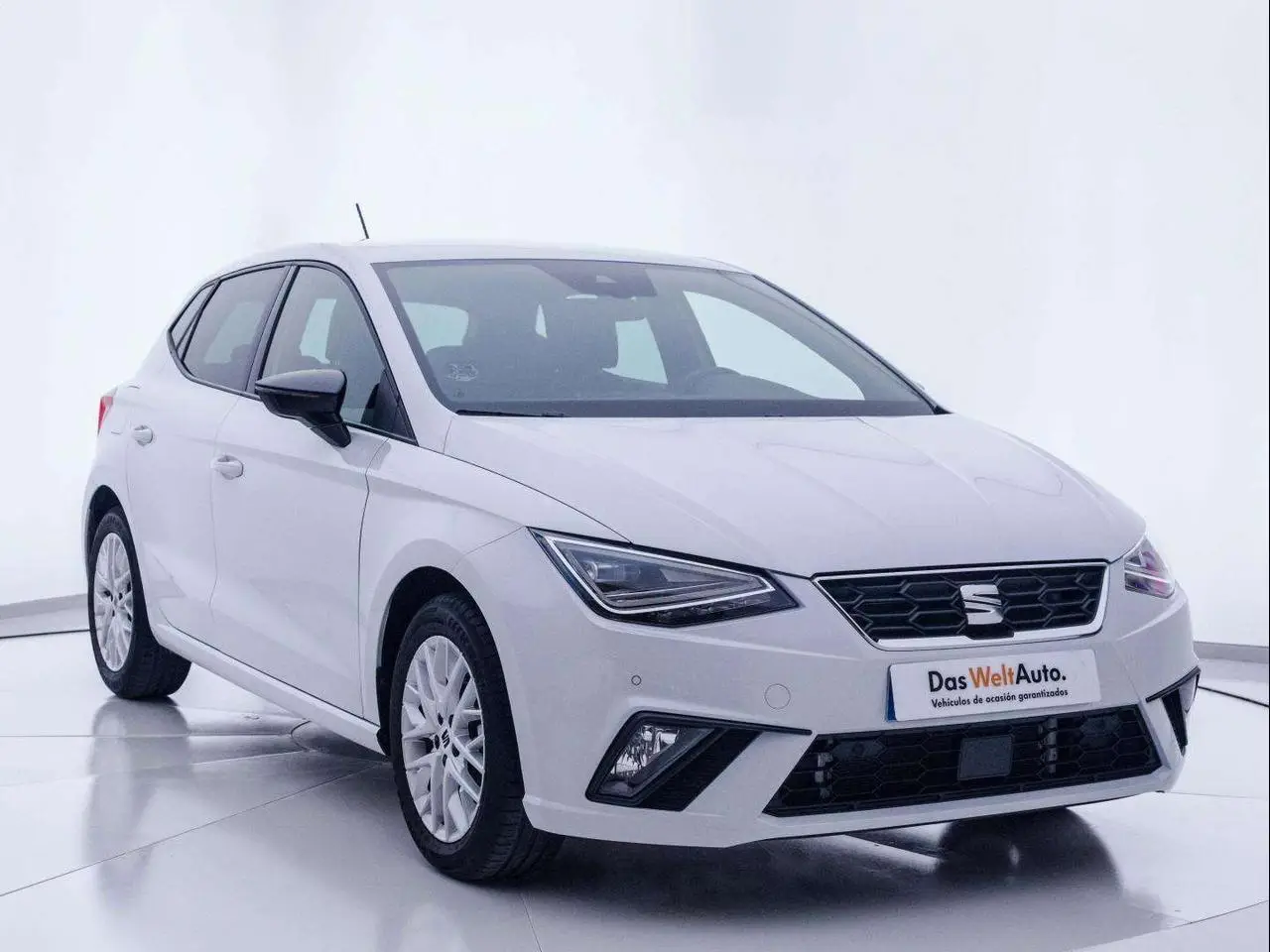 Photo 1 : Seat Ibiza 2023 Petrol