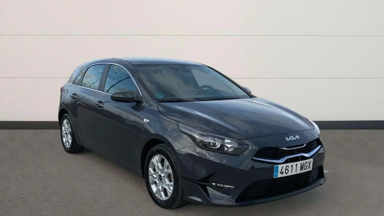 Photo 1 : Kia Ceed 2023 Petrol