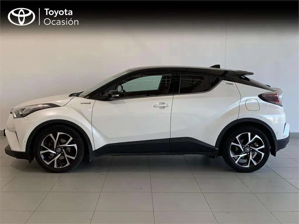 Photo 1 : Toyota C-hr 2017 Hybrid