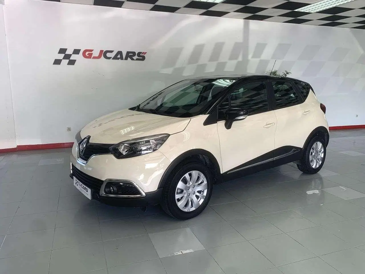 Photo 1 : Renault Captur 2016 Diesel