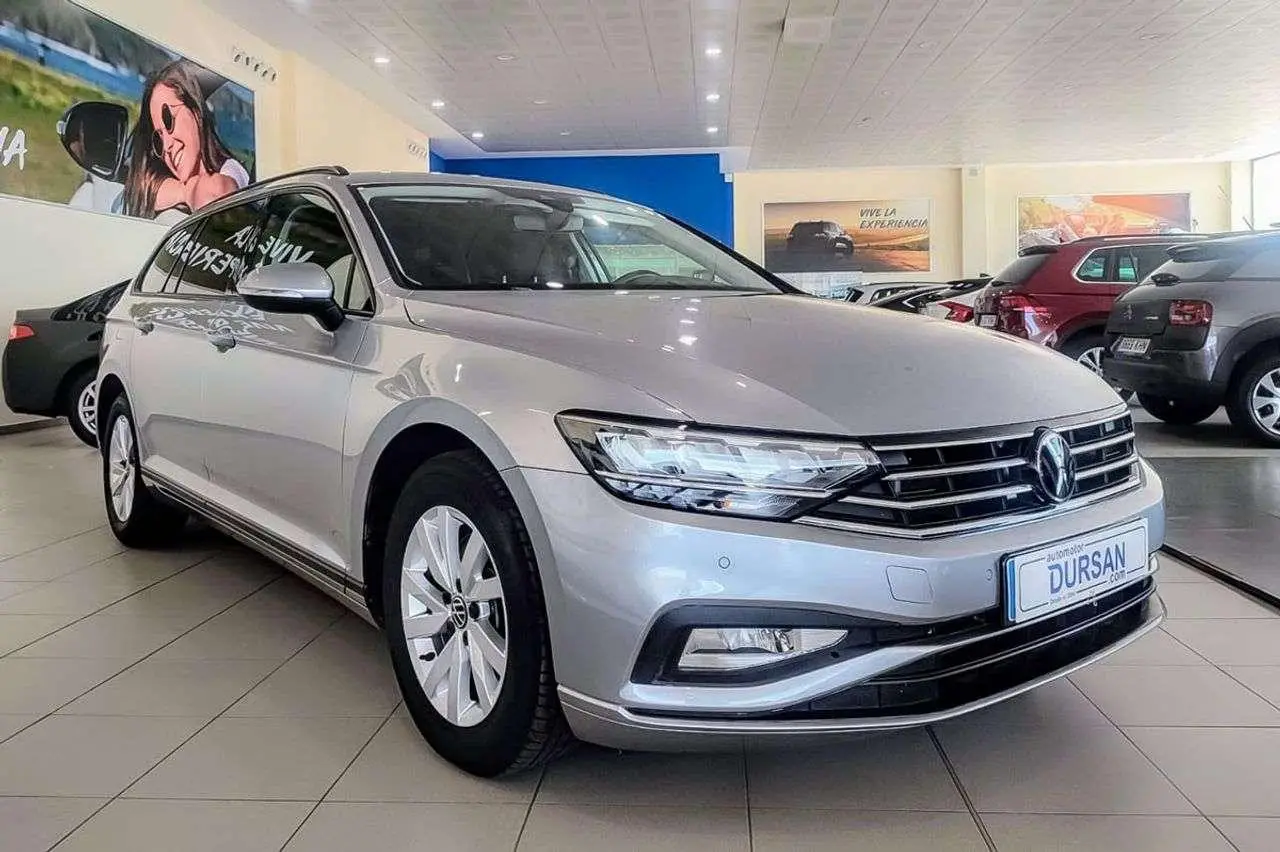 Photo 1 : Volkswagen Passat 2020 Diesel