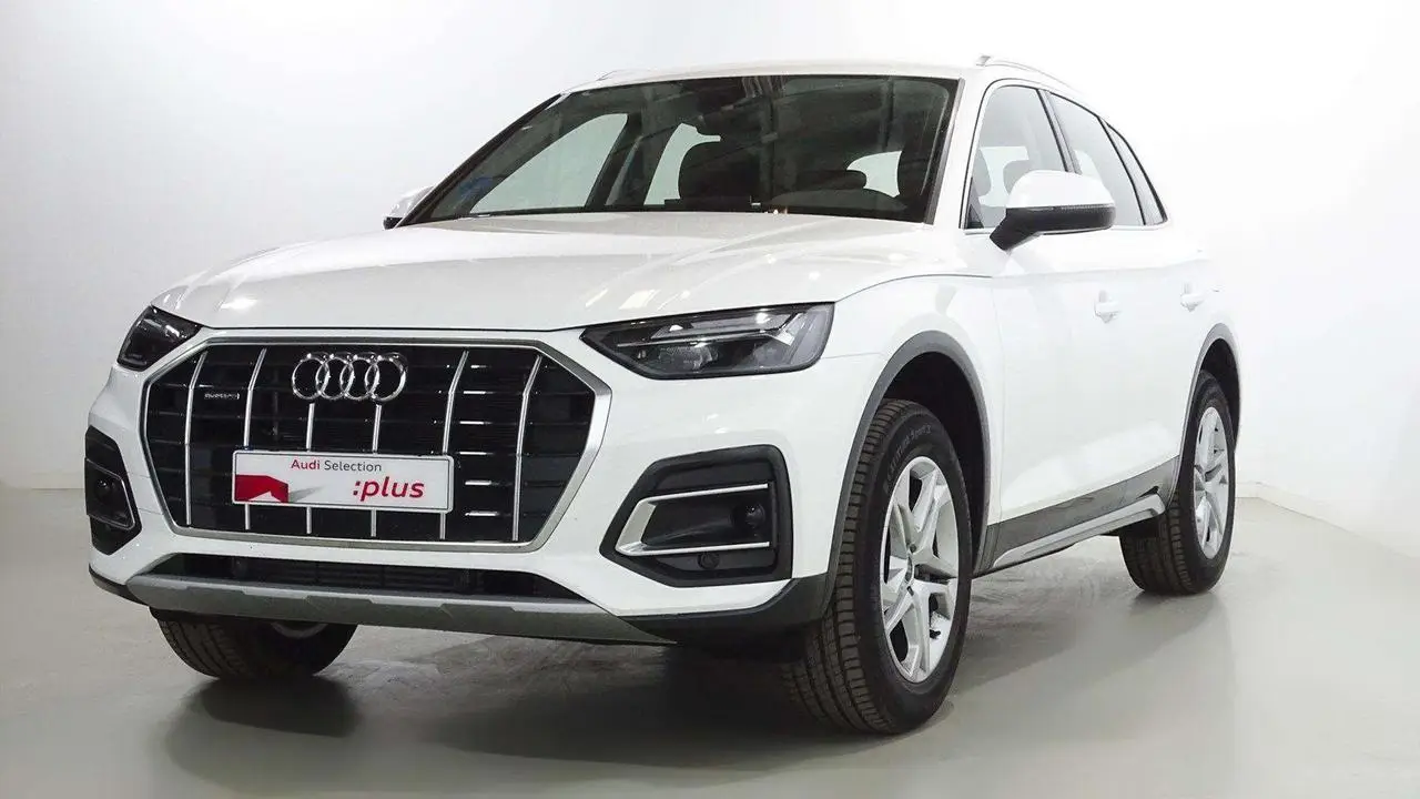 Photo 1 : Audi Q5 2024 Hybrid