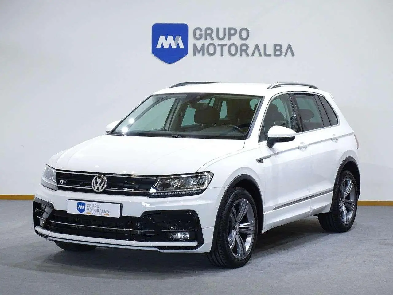 Photo 1 : Volkswagen Tiguan 2019 Essence