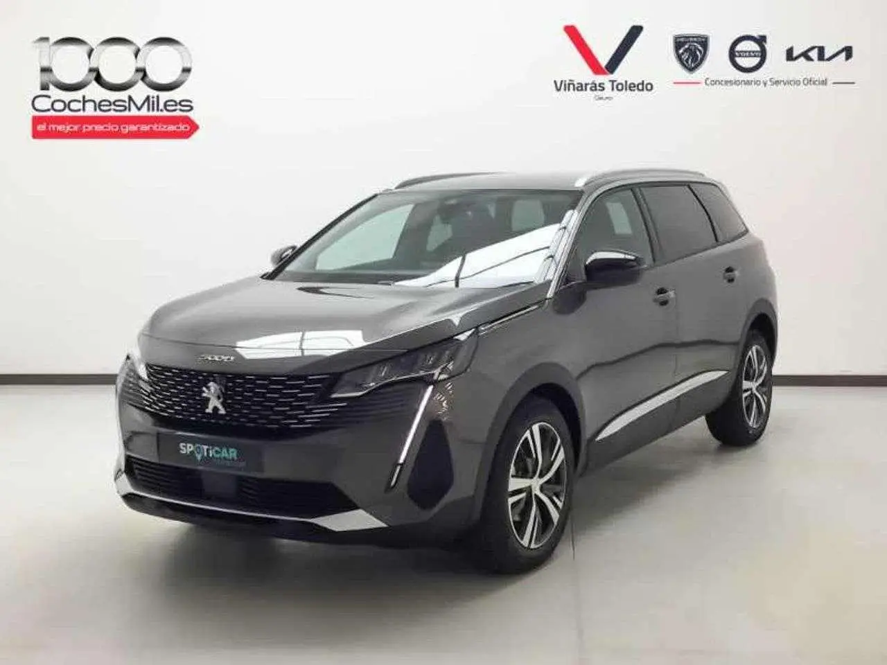 Photo 1 : Peugeot 5008 2024 Essence