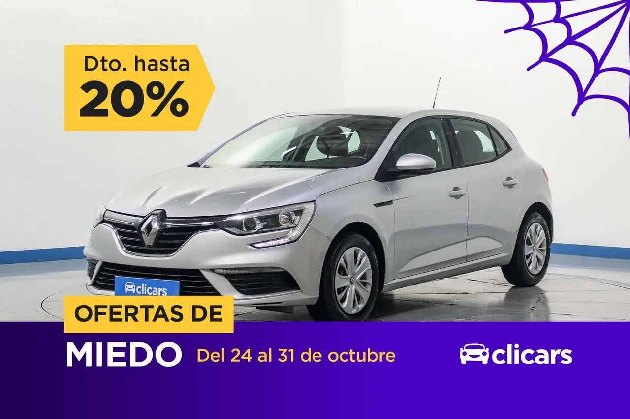 Photo 1 : Renault Megane 2016 Essence