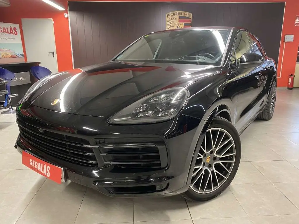 Photo 1 : Porsche Cayenne 2019 Essence