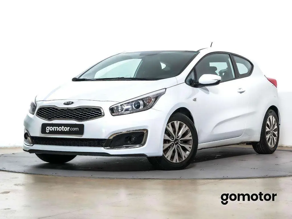 Photo 1 : Kia Ceed 2018 Petrol