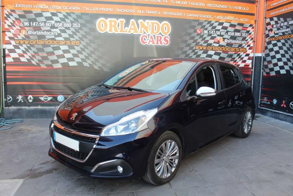 Photo 1 : Peugeot 208 2019 Petrol