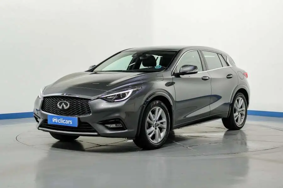 Photo 1 : Infiniti Q30 2018 Diesel