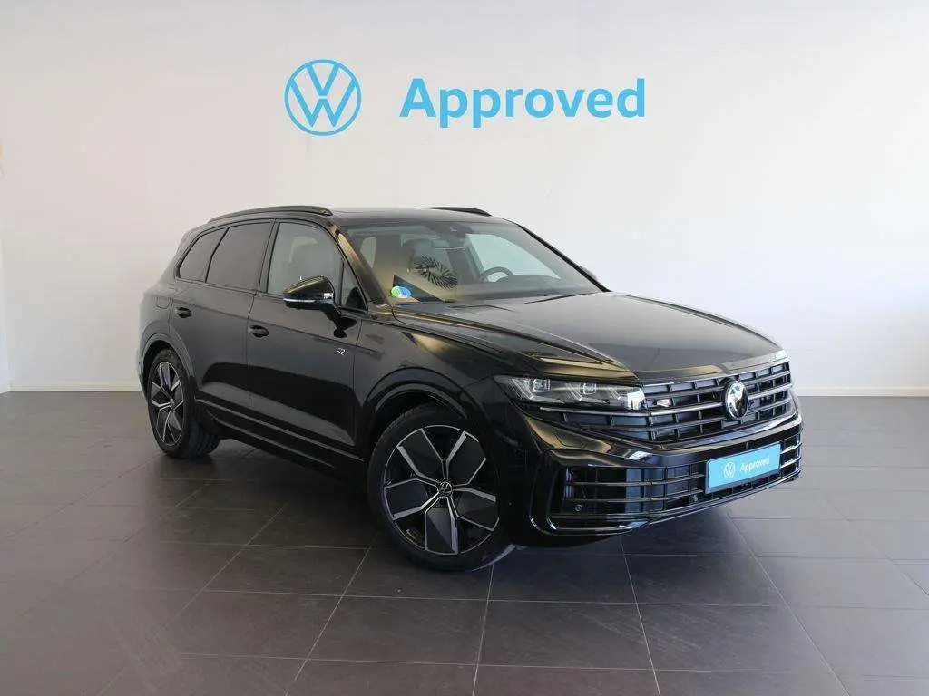 Photo 1 : Volkswagen Touareg 2023 Hybrid