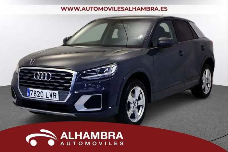 Photo 1 : Audi Q2 2017 Diesel