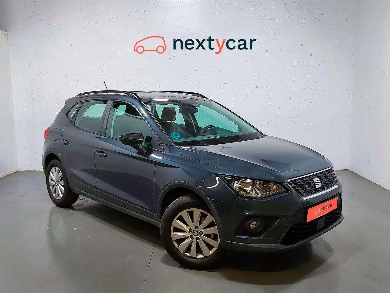 Photo 1 : Seat Arona 2021 Petrol