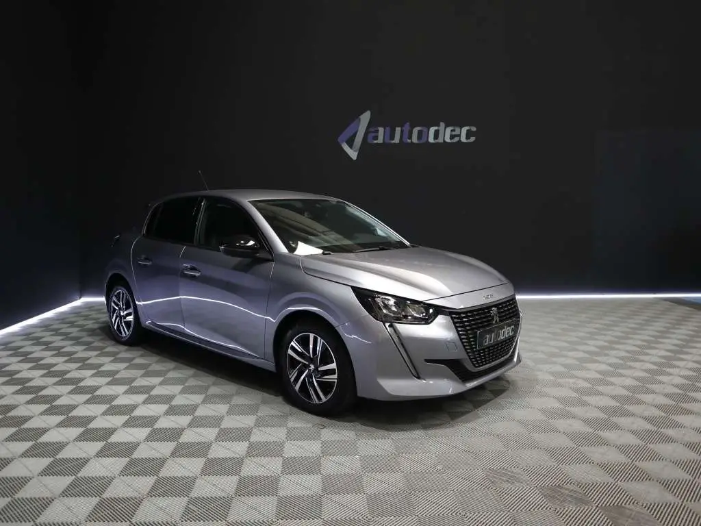 Photo 1 : Peugeot 208 2023 Petrol