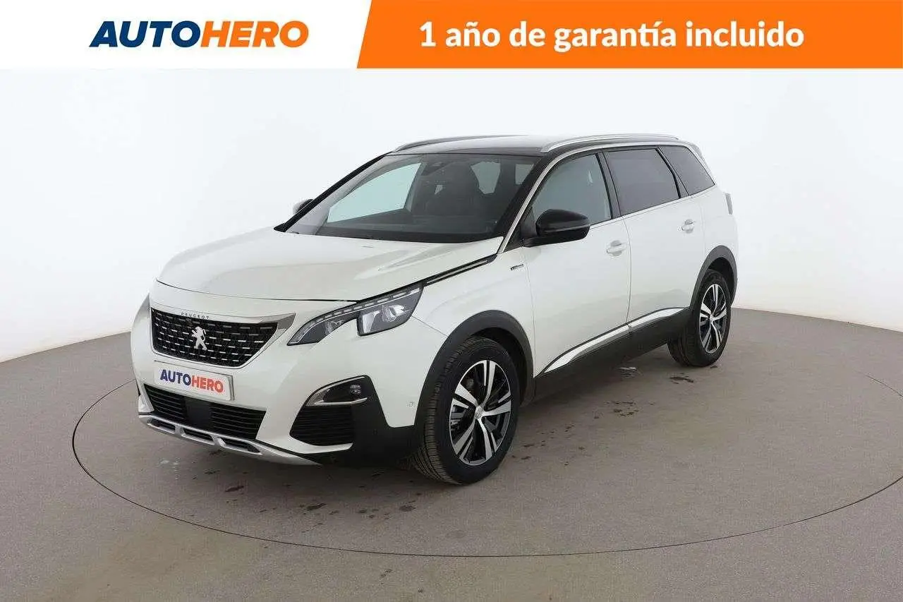 Photo 1 : Peugeot 5008 2019 Essence