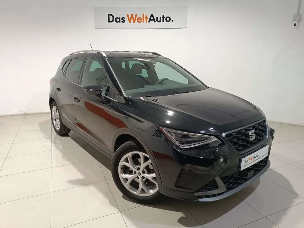 Photo 1 : Seat Arona 2024 Petrol