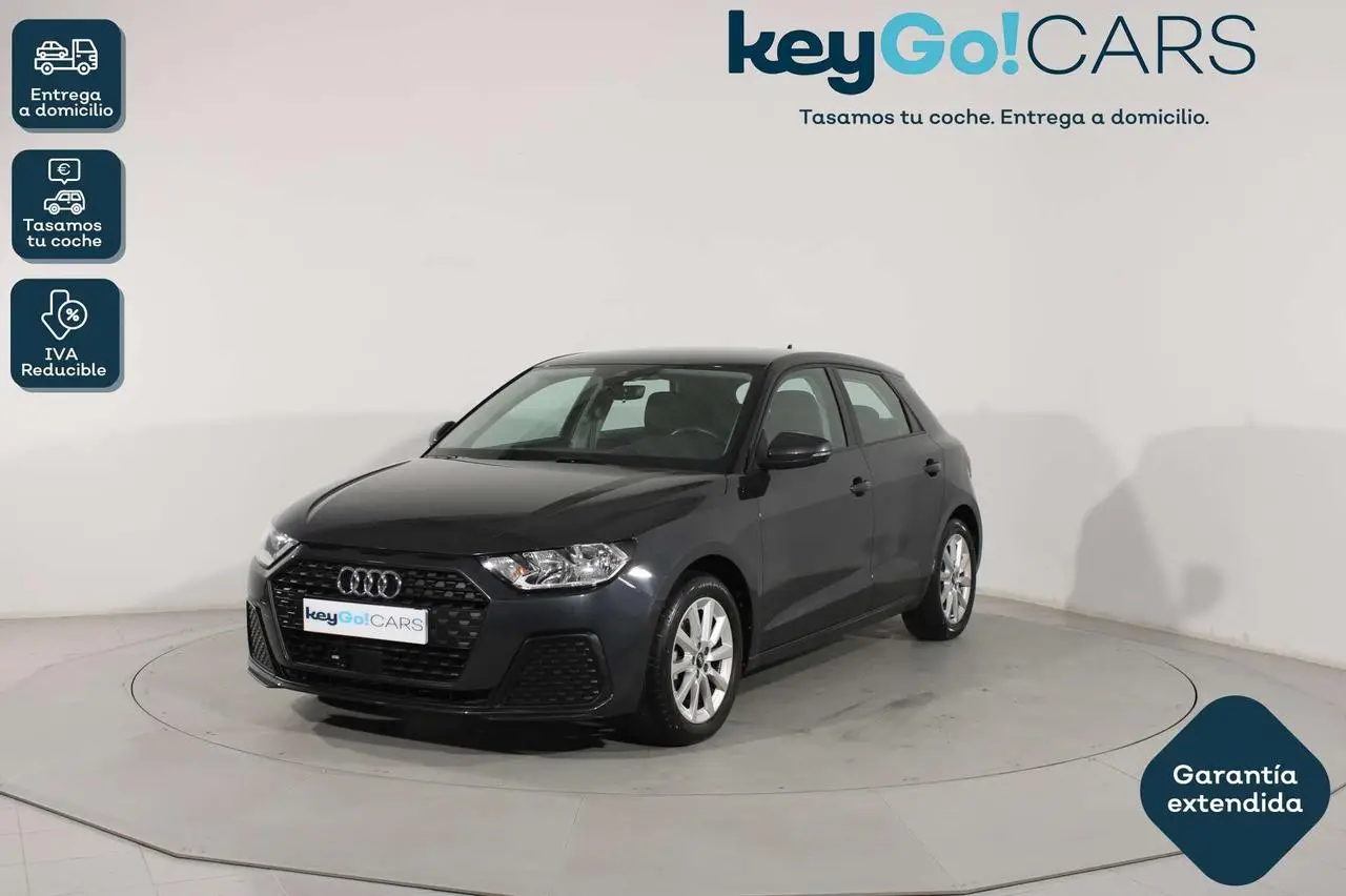 Photo 1 : Audi A1 2021 Essence