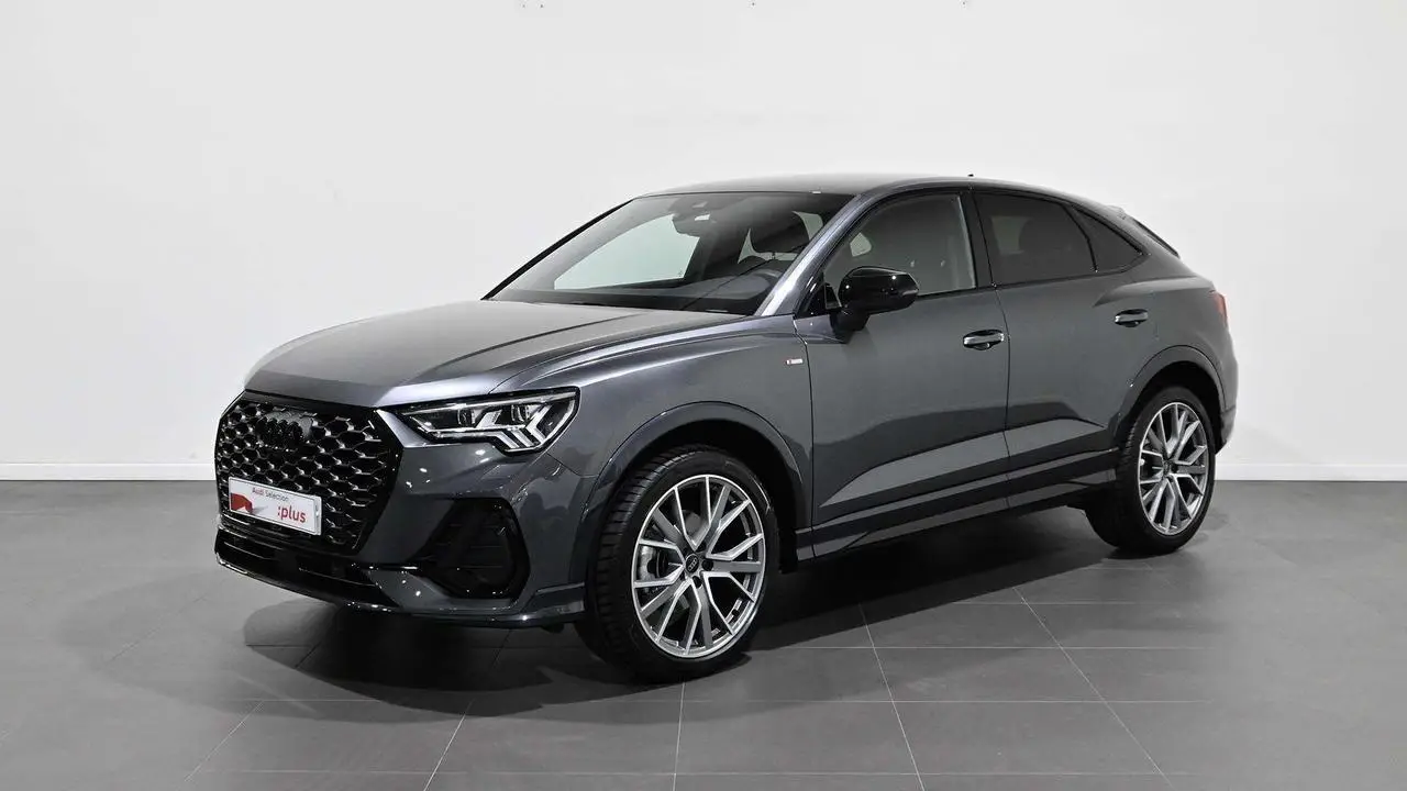 Photo 1 : Audi Q3 2023 Diesel