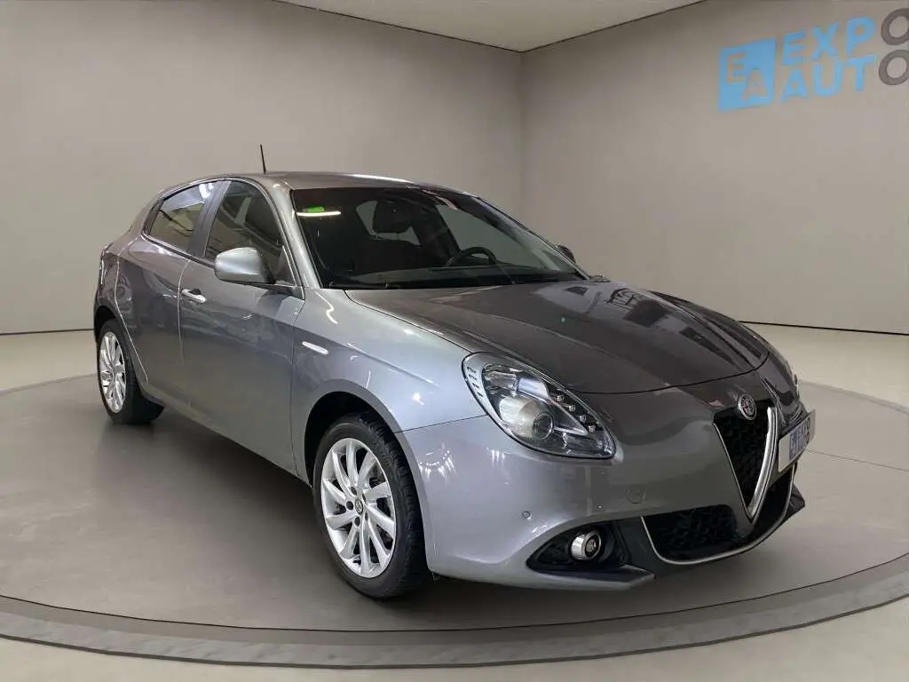 Photo 1 : Alfa Romeo Giulietta 2019 Petrol