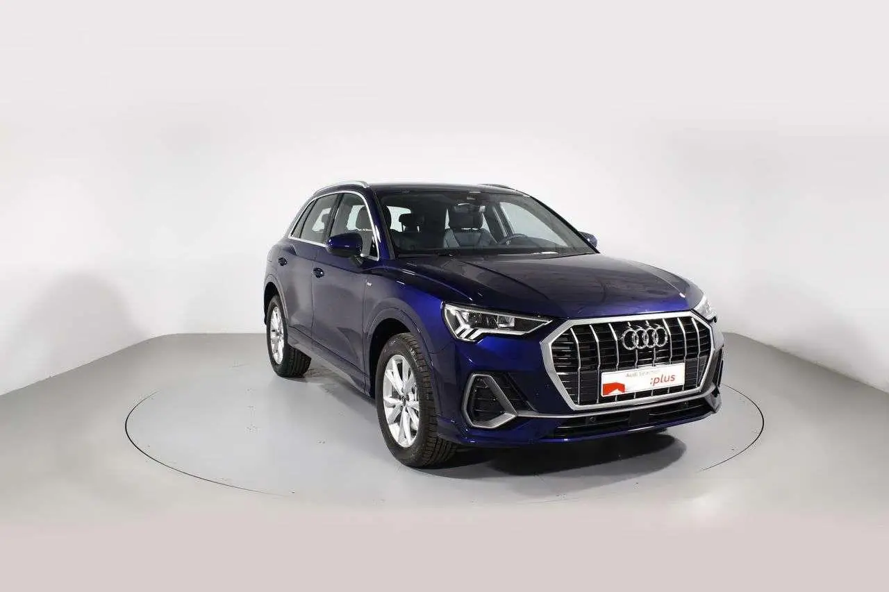 Photo 1 : Audi Q3 2024 Électrique