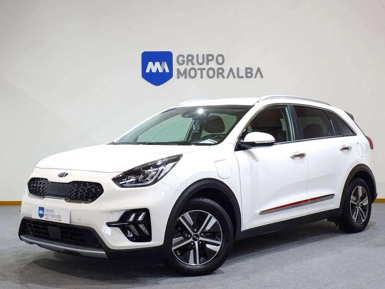 Photo 1 : Kia Niro 2020 Électrique