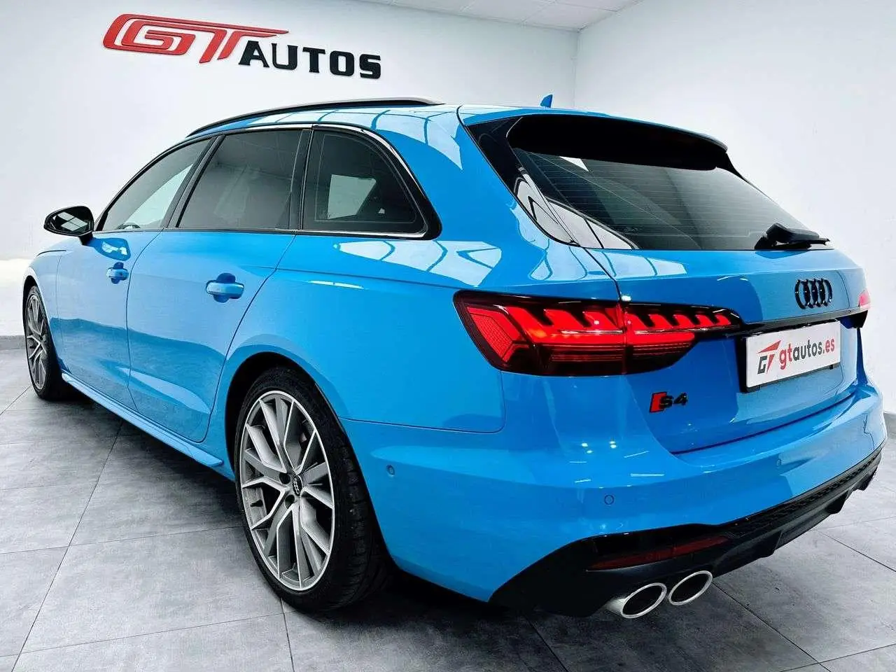 Photo 1 : Audi A4 2019 Diesel