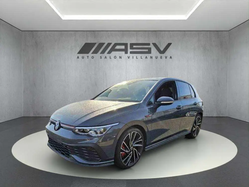 Photo 1 : Volkswagen Golf 2022 Essence