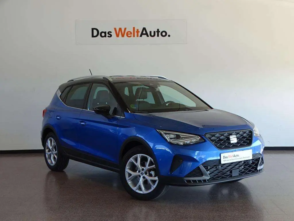 Photo 1 : Seat Arona 2023 Petrol