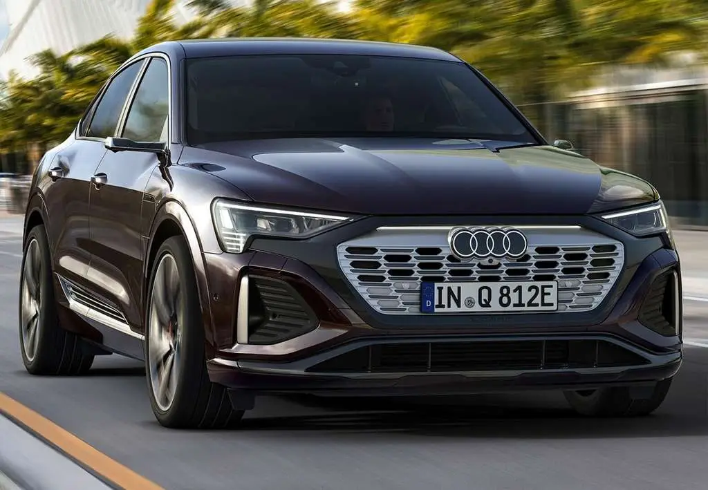 Photo 1 : Audi Q8 2024 Électrique