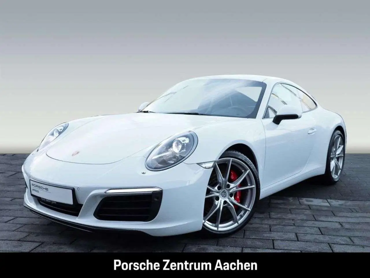 Photo 1 : Porsche 991 2018 Essence