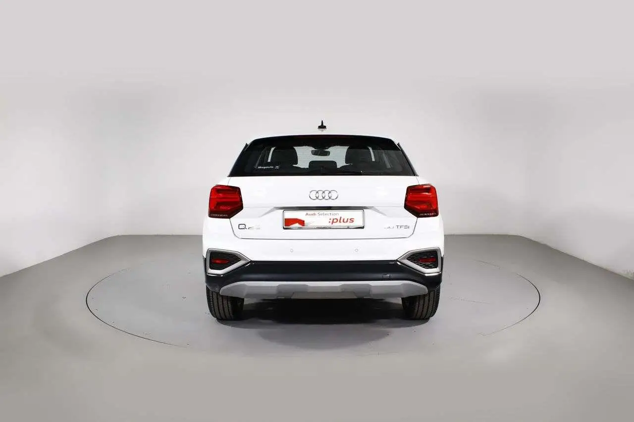 Photo 1 : Audi Q2 2024 Essence