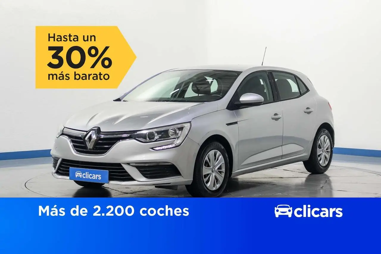 Photo 1 : Renault Megane 2016 Essence