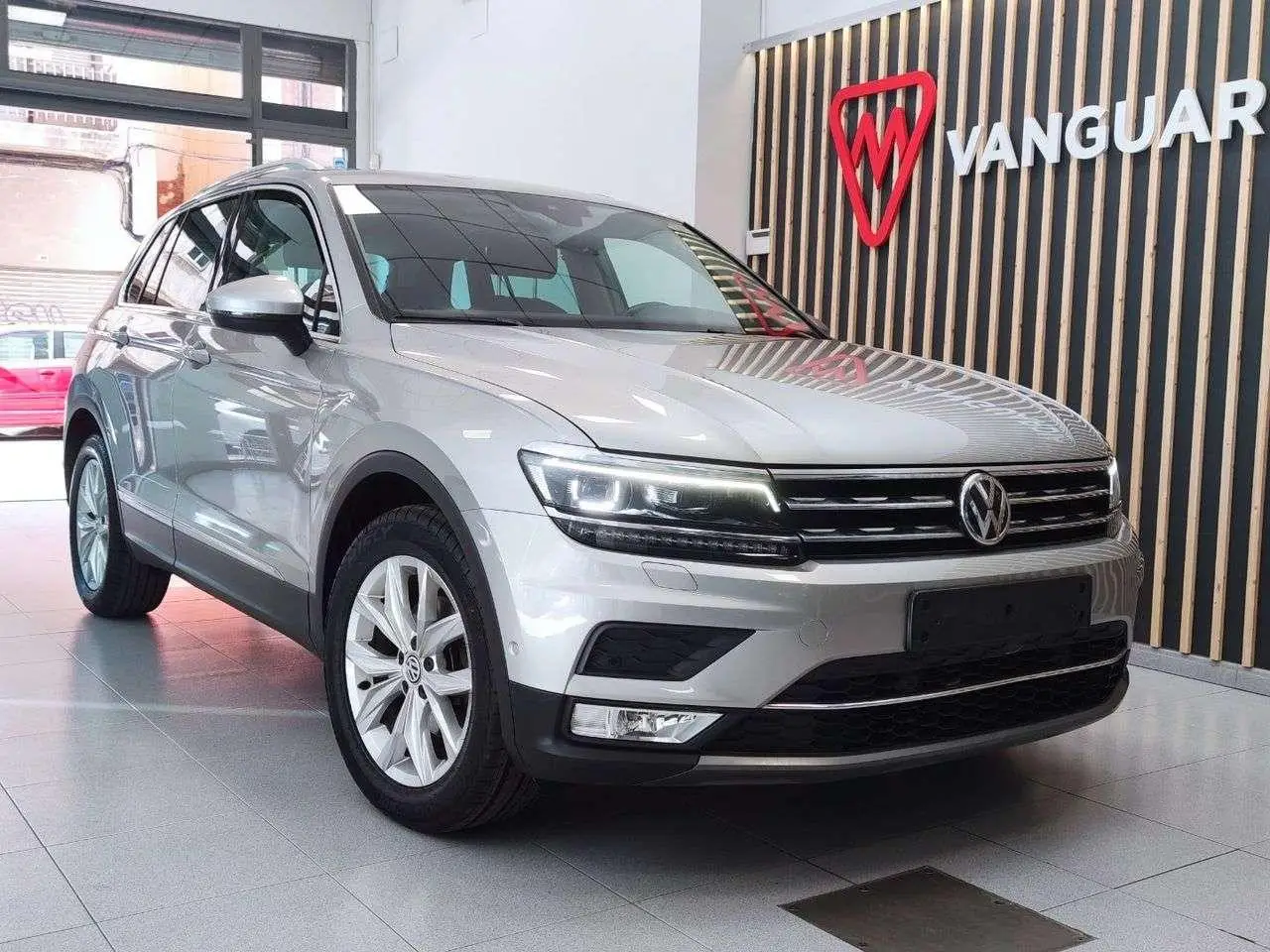 Photo 1 : Volkswagen Tiguan 2016 Diesel