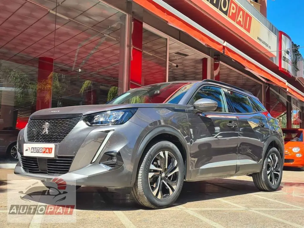 Photo 1 : Peugeot 2008 2021 Essence