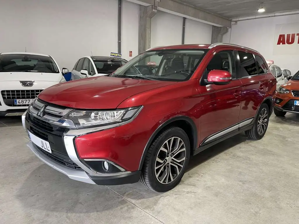 Photo 1 : Mitsubishi Outlander 2016 Diesel