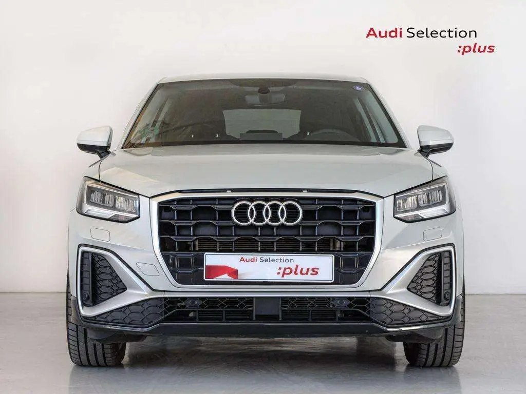 Photo 1 : Audi Q2 2024 Diesel