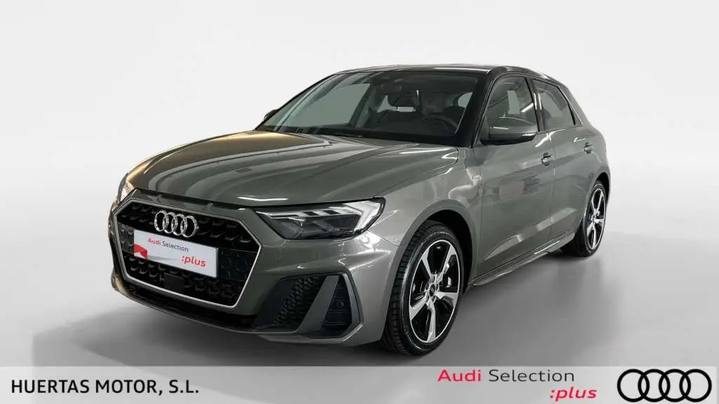 Photo 1 : Audi A1 2023 Petrol